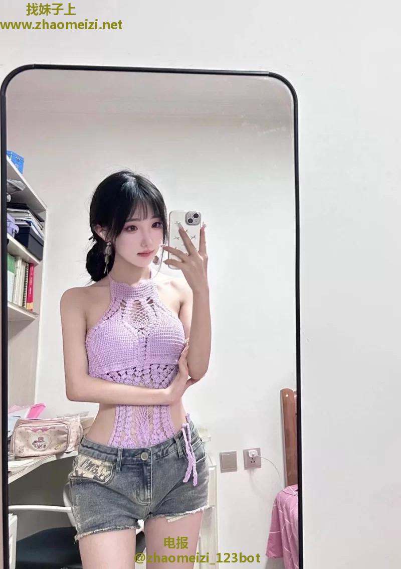 极品嫩妹三点粉