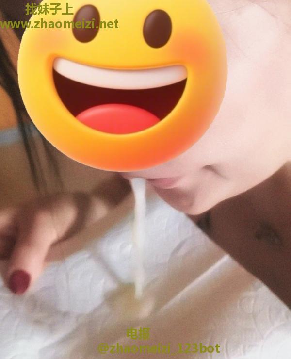 迷人又风情的御姐