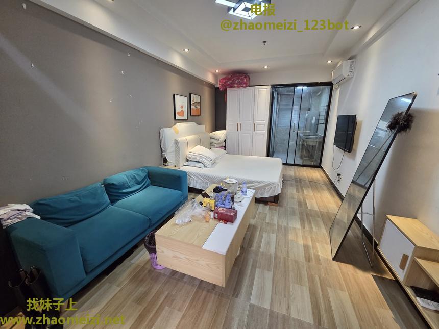 民治山手梨爱同款身材