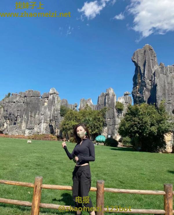 昆明混血柚子小姐姐