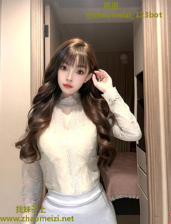 萧山气质细腰大胸御姐