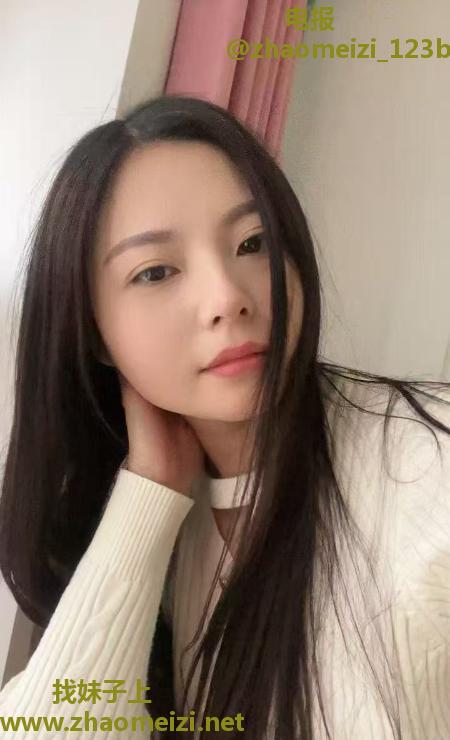 天府三街乖巧可爱莎莎