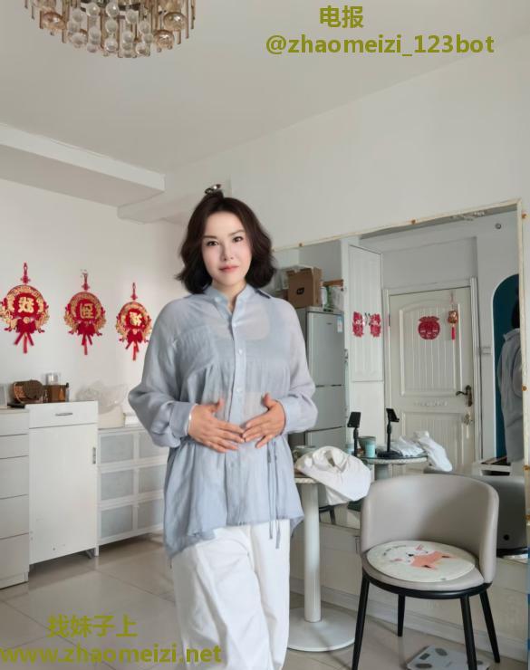 皇姑大奶肥臀少妇