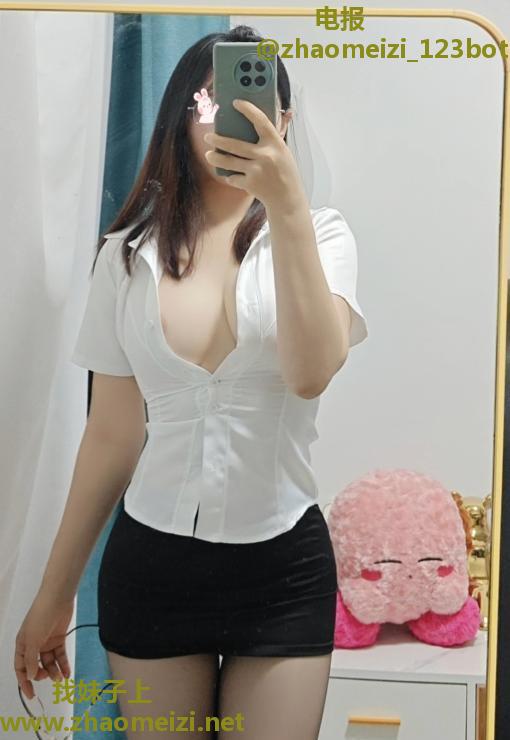 福田翘臀瑜伽老师