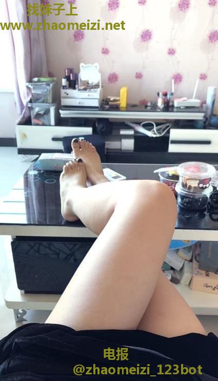 巨乳微胖小骚货