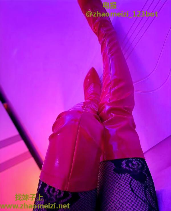 拱墅毒龙女王江小白