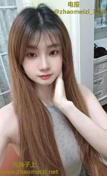 建邺冷白皮御姐