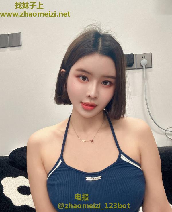 上城短发颜值翘臀曦瑶