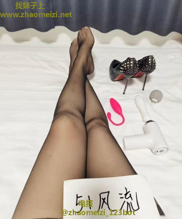 性感风骚的大胸女