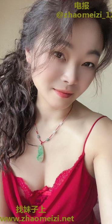 长腿珊珊过年不打烊