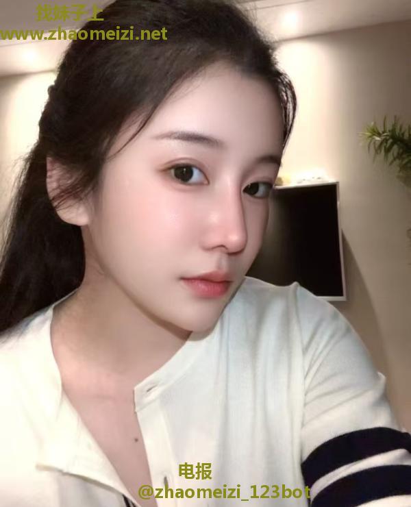 江宁过年在岗美女