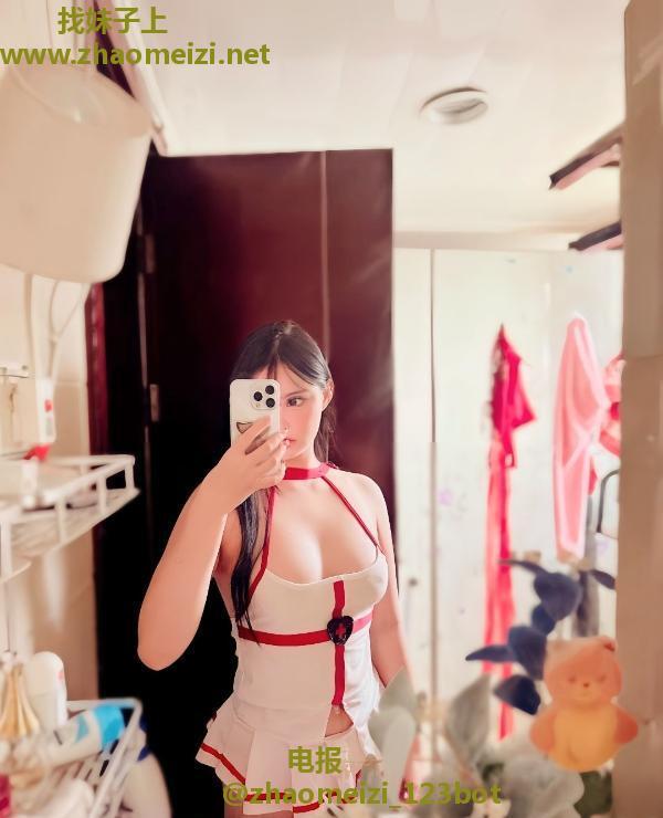 武侯D奶巨乳晴儿