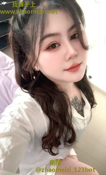 包河三通大胸女