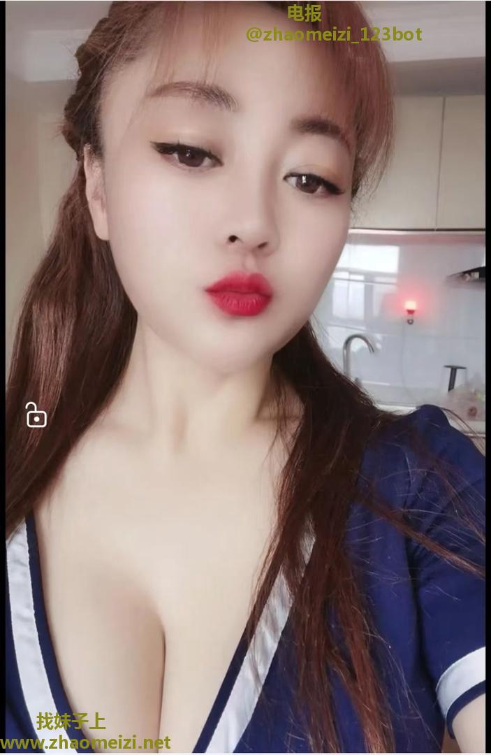 东北大胸性感小少妇