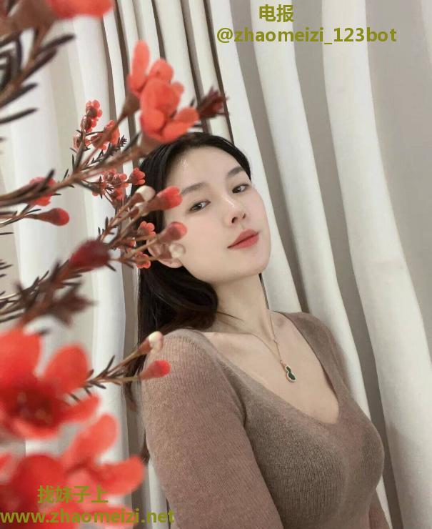 南山性感娇娘佳佳