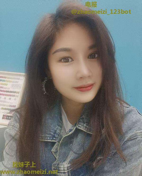 天府三街苗条御姐