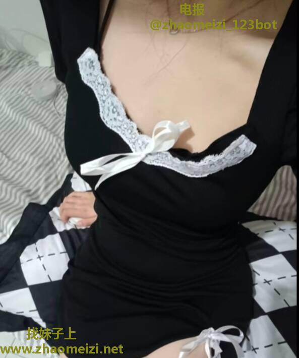 兼职高颜值好身材嫩妹