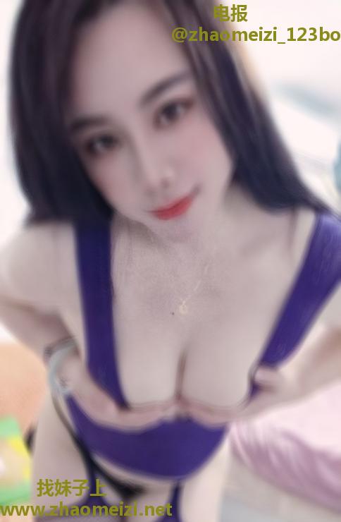 大奶波涛汹涌情妇