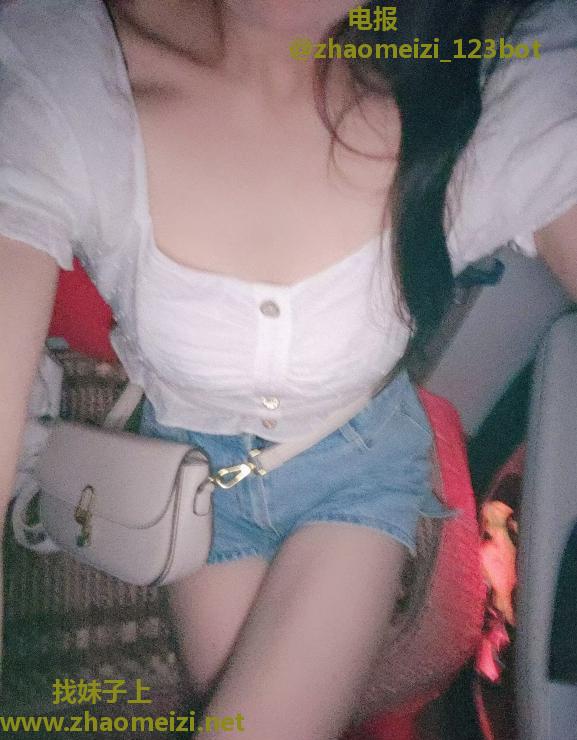 温柔性感的鱼儿姐