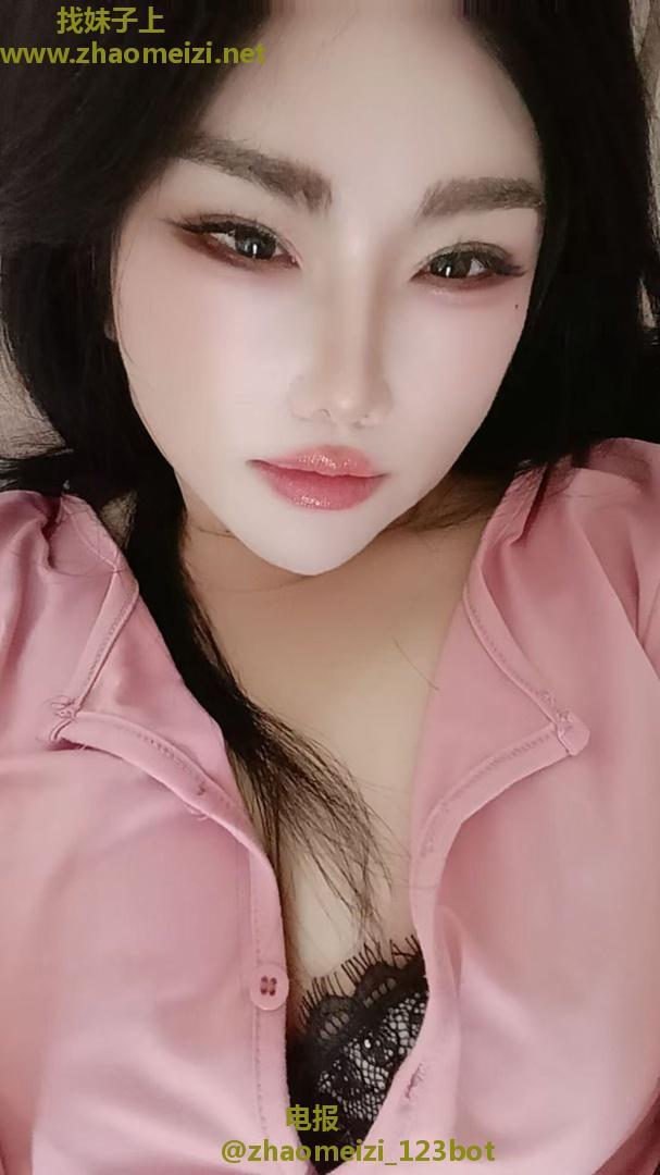 御湖城性感依依