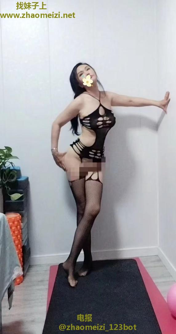 会倒立吃鸡的老师