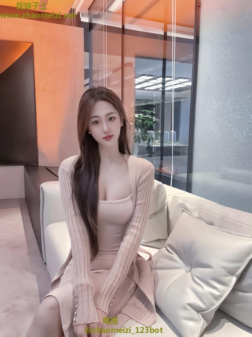 性感迷人丰满小妖精