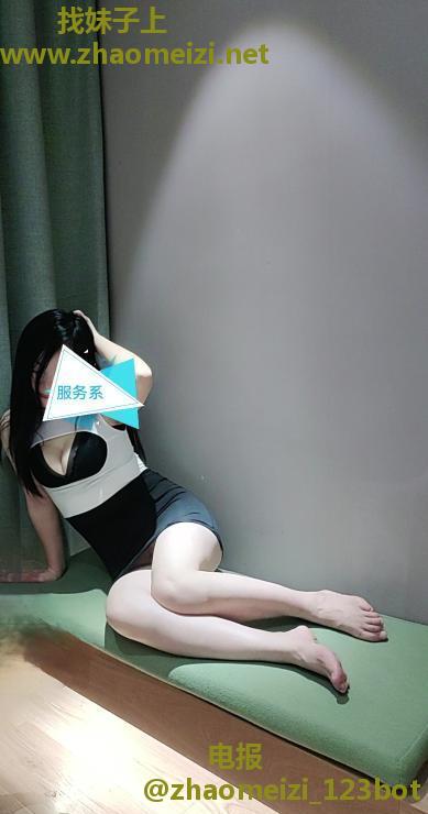 服务系性感熟女