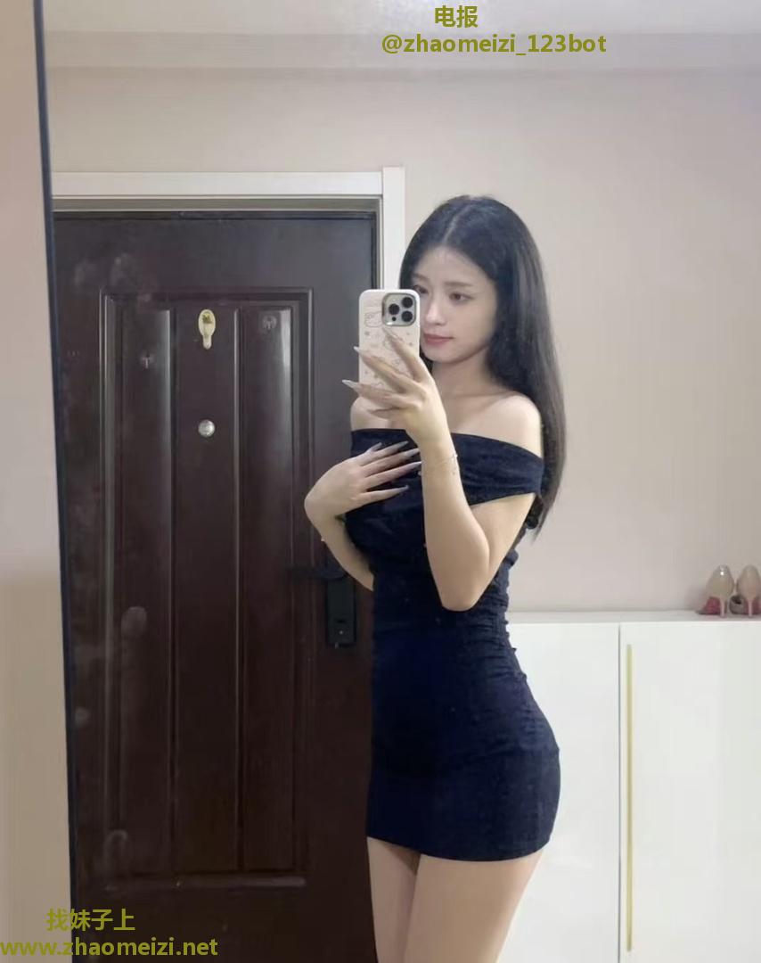 宝安性感嫩模小爱