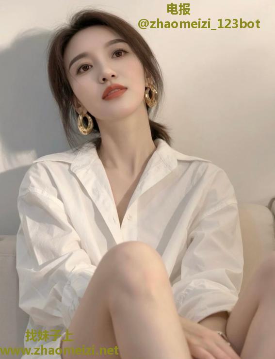 二刷会夹鸡巴小骚货