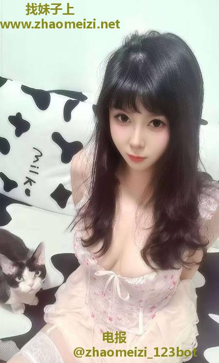 美乳纯欲妹子玥玥