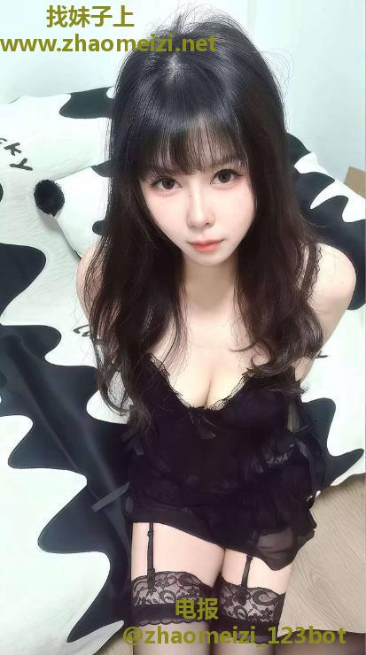 美乳纯欲妹子玥玥