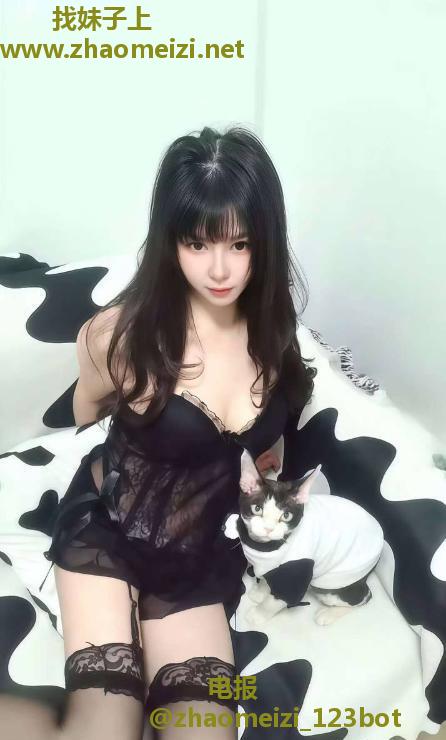 美乳纯欲妹子玥玥