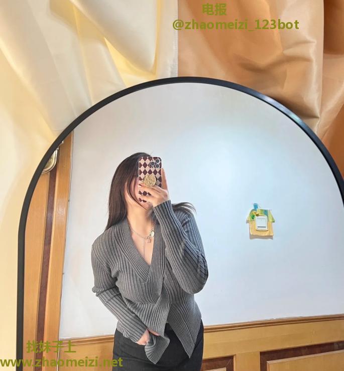 瑶海大胸妹糖糖