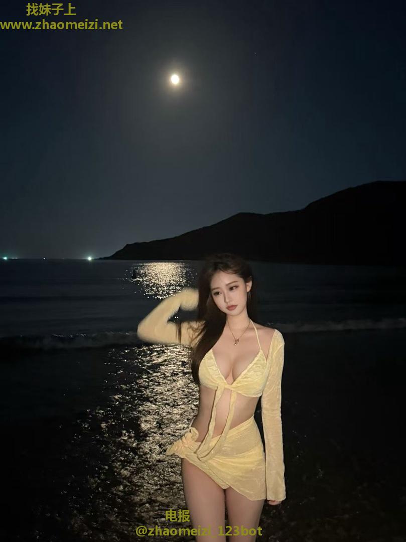 太原颜值女友前凸后翘