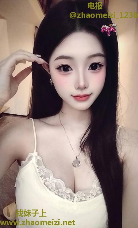 性感火辣大胸嫩妹