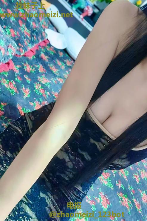 黑长直纯欲大长腿