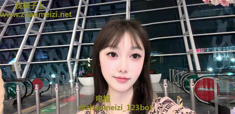 性感大胸女友茶茶