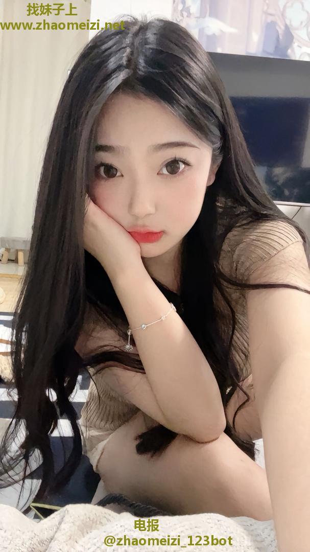 盐城极品嫩妹酥胸美白琳琳