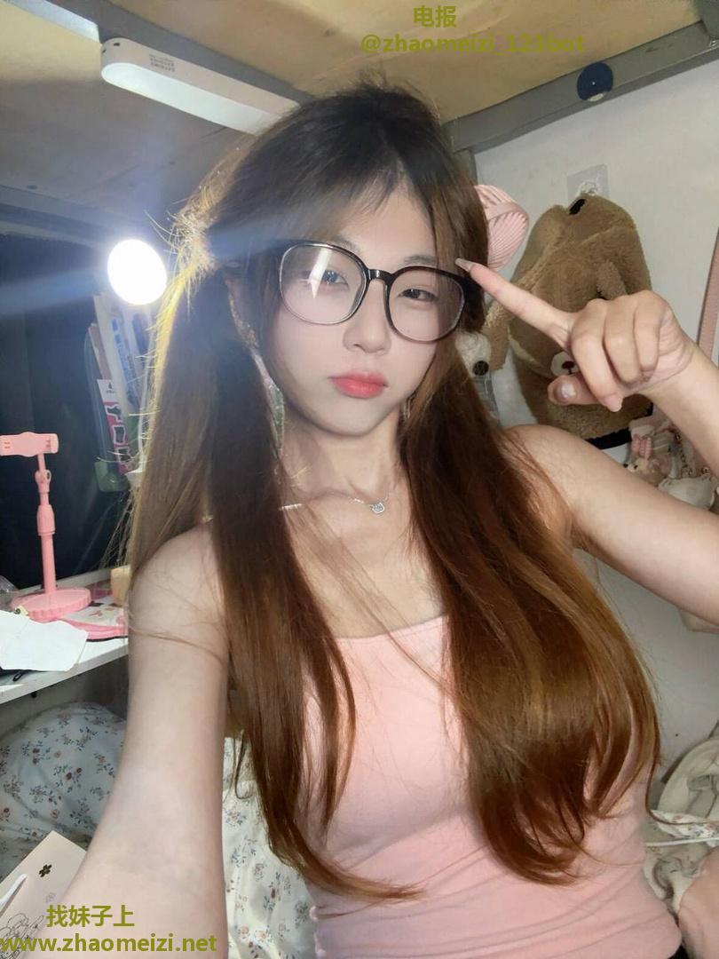 天河区身材好颜值嫩妹