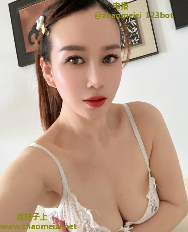 沌口气质少妇丹丹