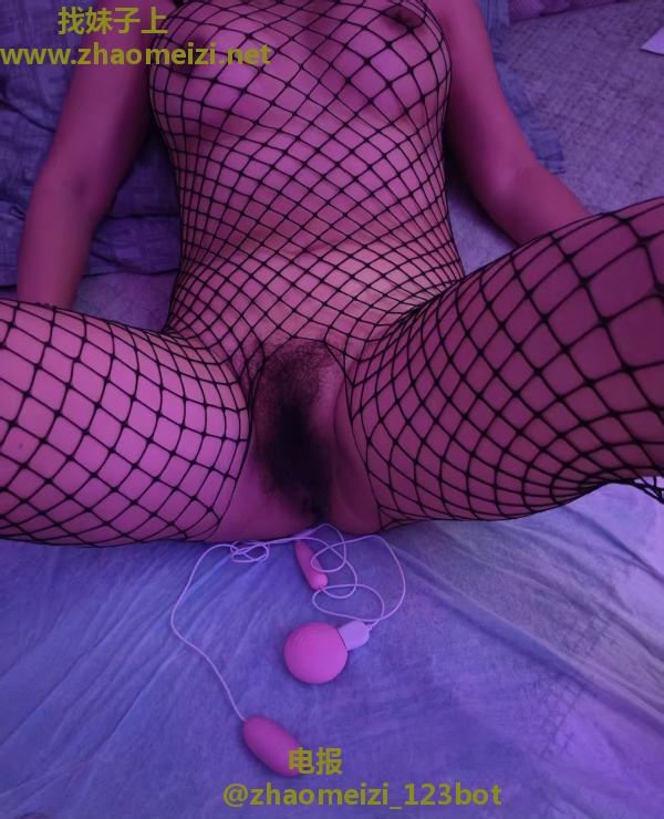 反食可拍视频潮喷骚妇