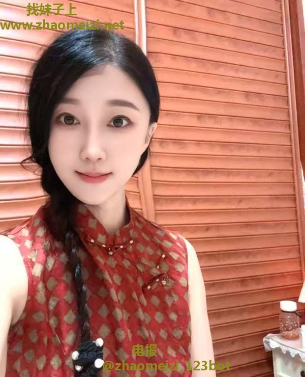 光谷风韵旗袍小仙女