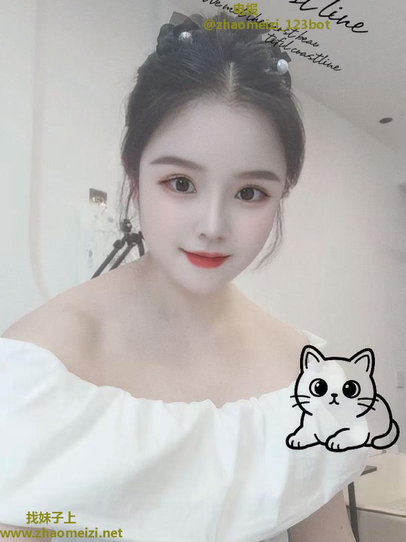 淫荡风骚大奶骚妹子