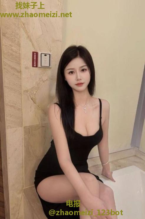 清纯白嫩大长腿女神