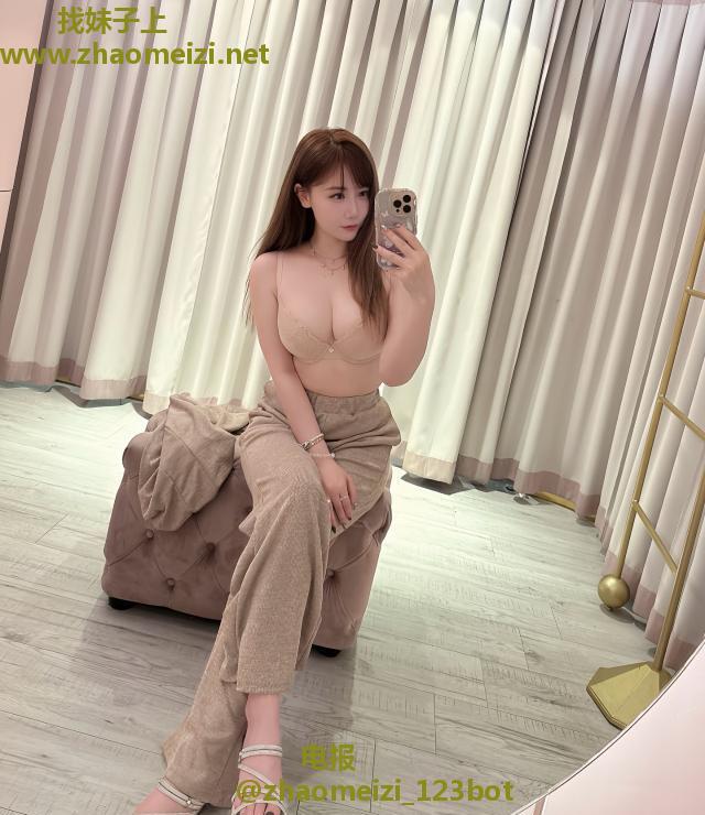 小店嫩妹佳佳