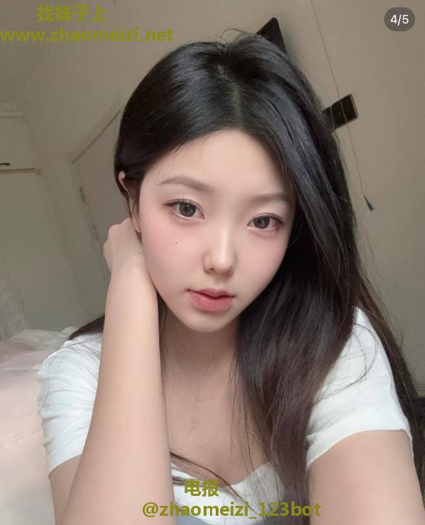 徐汇水多翘臀嫩妹