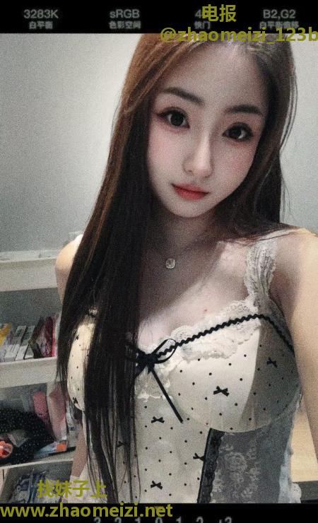 叶子在上城可舌吻