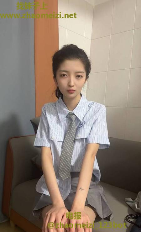 刚下海小姐姐