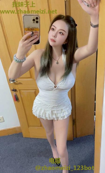 上城丰满大胸妹子