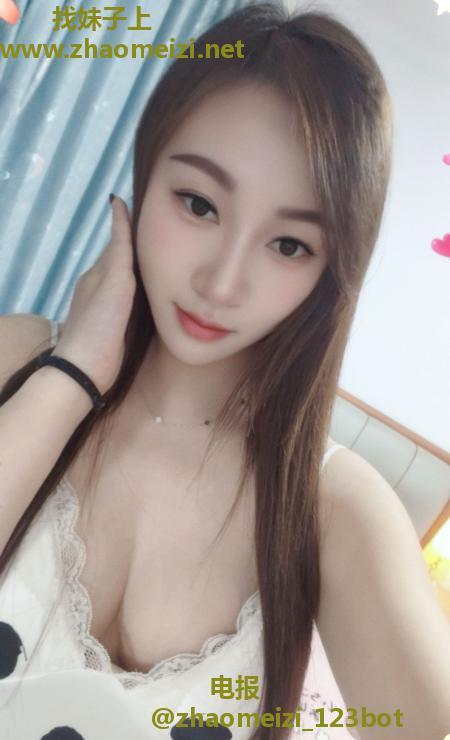 性感丰乳美少妇